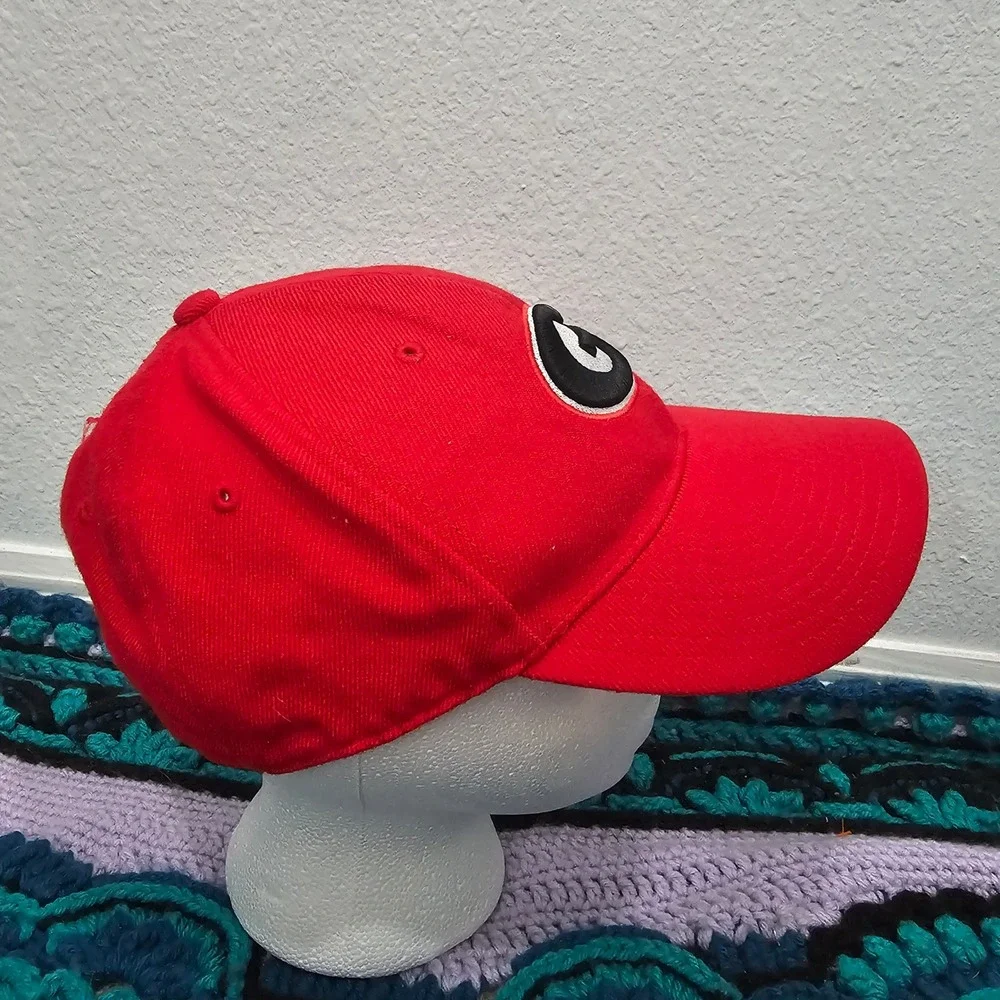 Nike Team Georgia Bulldogs Fitted Hat Red Size 7 UGA NCAA Cap